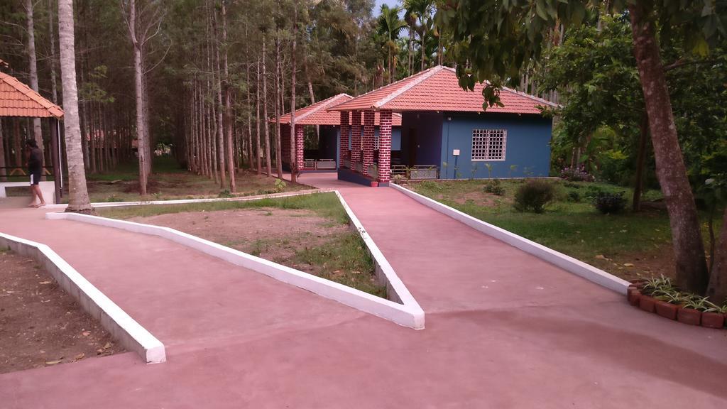 The Shades Holiday Homes Kushālnagar 外观 照片
